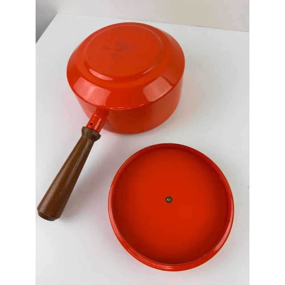 Vintage Bright Enamel Orange Fondue Pot Aluminum Wooden Single Handle with Lid